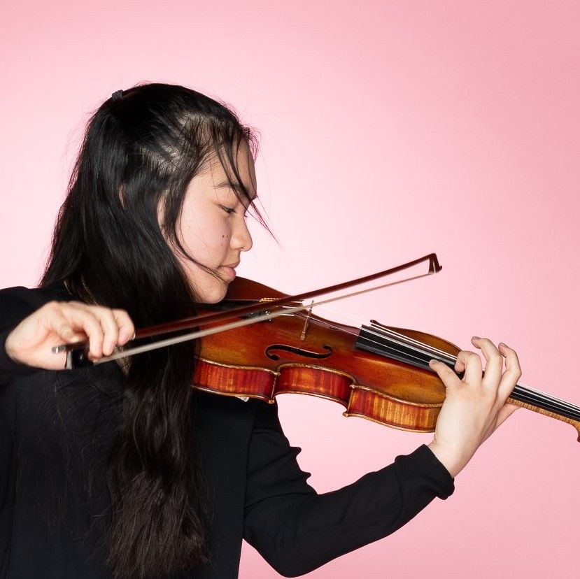 Girl playing violin