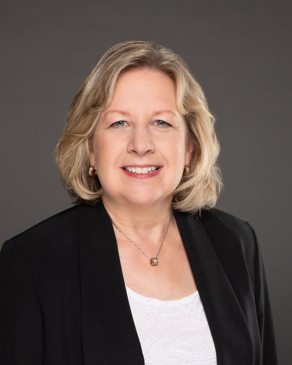 Janet Lopinski Photo