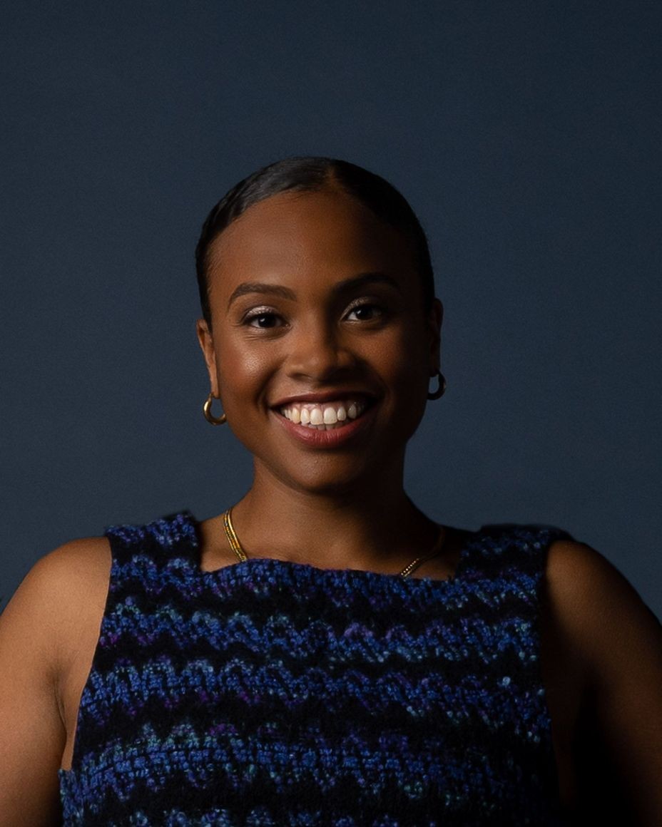 Jonelle Sills headshot