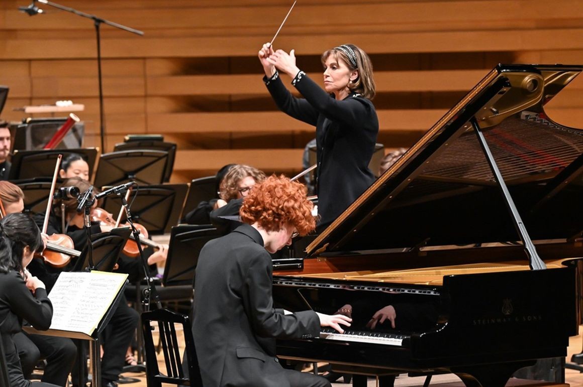 Maestra JoAnn Falletta